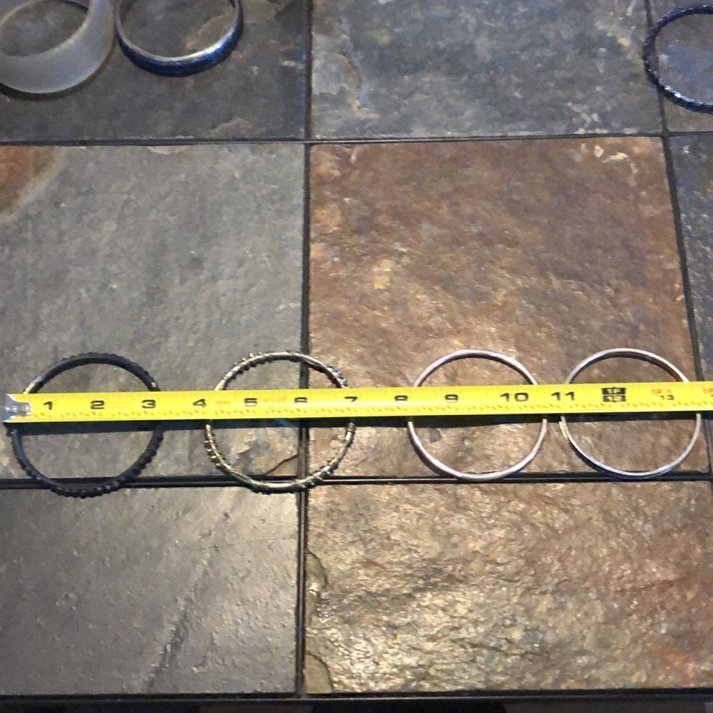 Bundle of 14 bangle bracelets - Picture 8 of 8